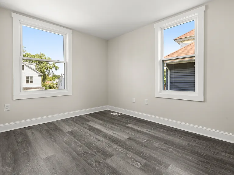 505 McCabe Ave — Photo 28