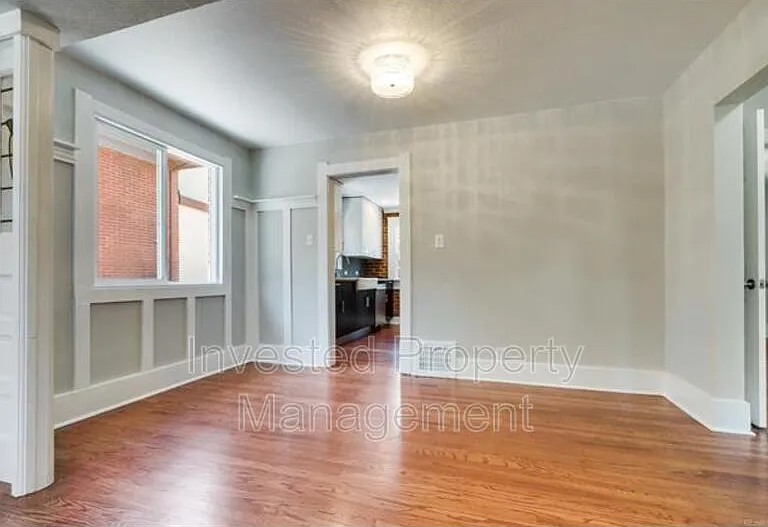 2063 S Pearl St — Photo 12