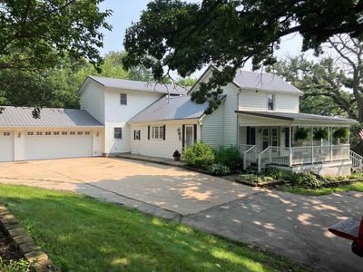 2033 Rockdale Rd, Dubuque, IA, 52003