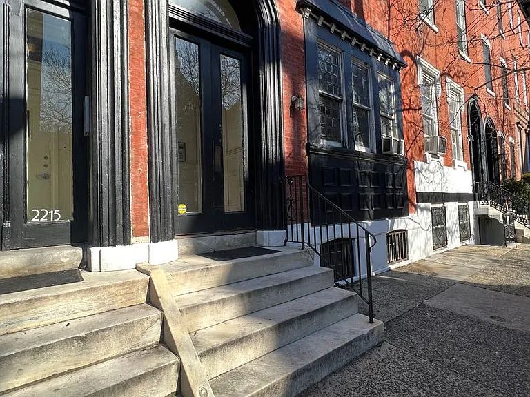 2211-13-15 Spruce Street — Photo 8