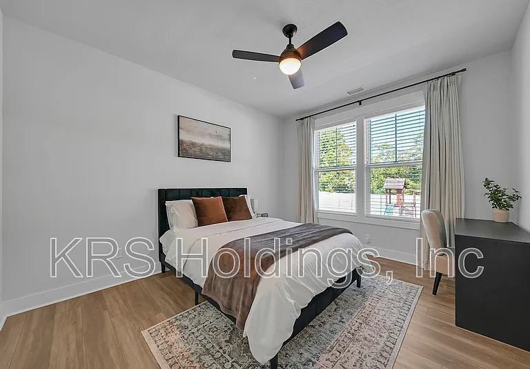 629 Hayes Dr — Photo 18