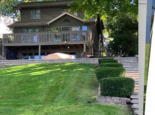 39382 N Lake Ave, Lake Villa, IL 60046