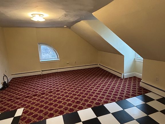 3rd image of 8 Paul Nelms Dr APT 10
