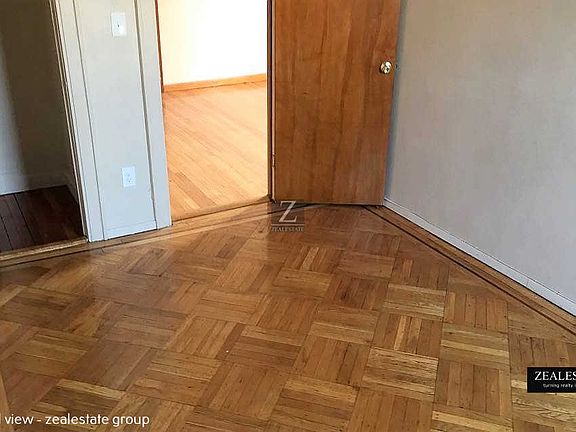 3rd image of 1339 Ovington Ave APT 1