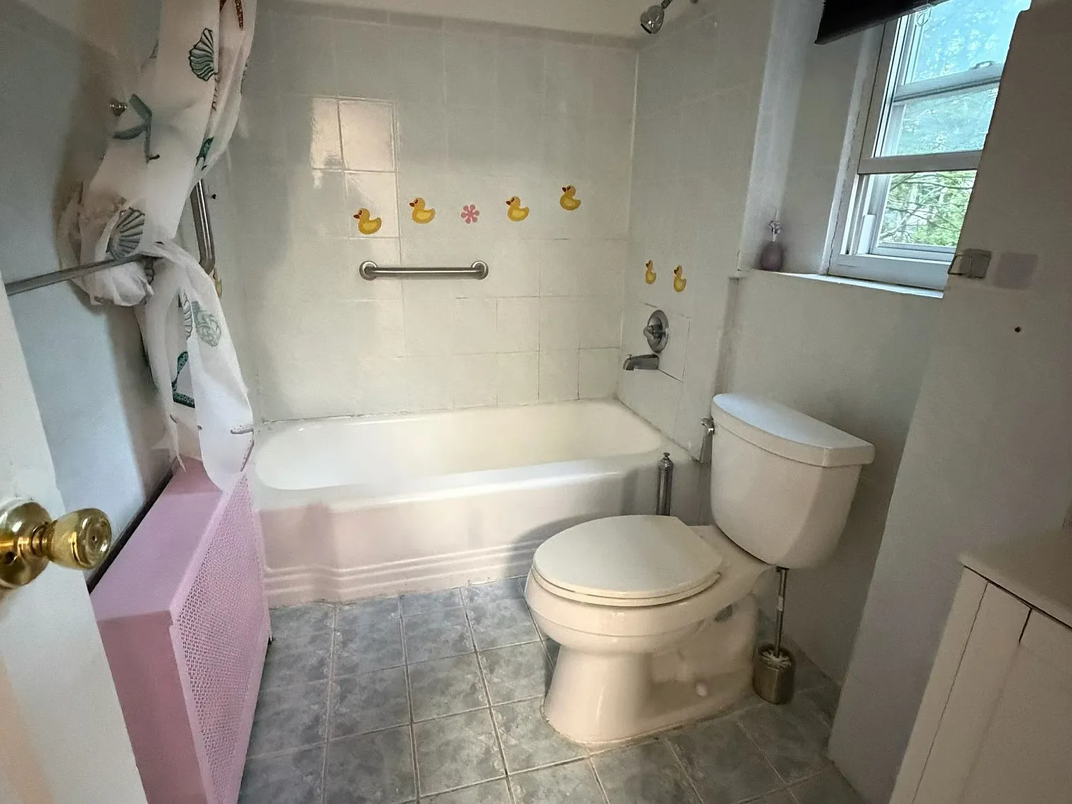 3 bed, 1472 sqft, $4,100 — Photo 4