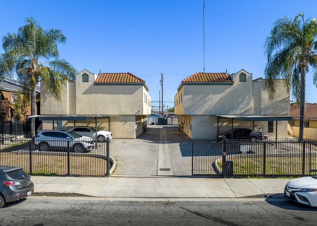 1006 S Record Ave - Property Image