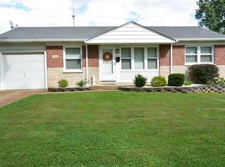 7960 Birkenhead Dr, Saint Louis, MO 63123