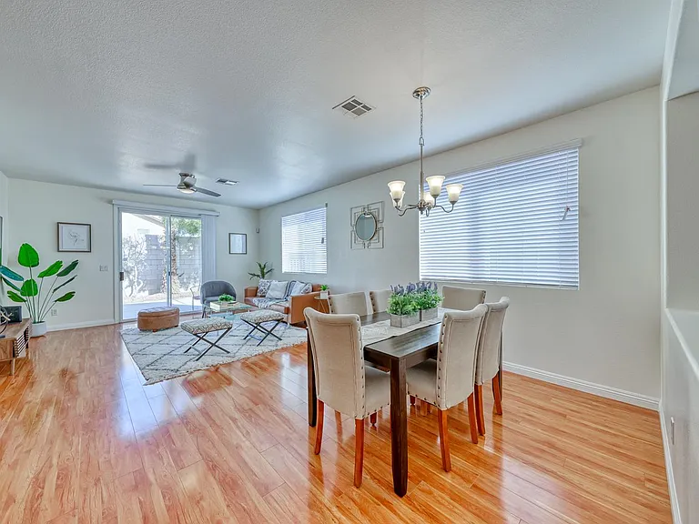 9772 Ridgebluff Ave — Photo 15