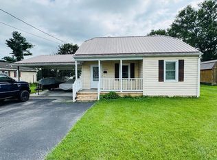 6888 Pulaski Ave, Radford, VA 24141
