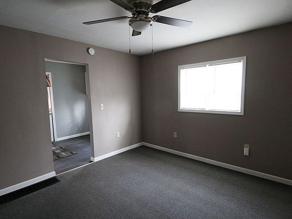 3rd image of 1403 E Lincoln Ave APT 2