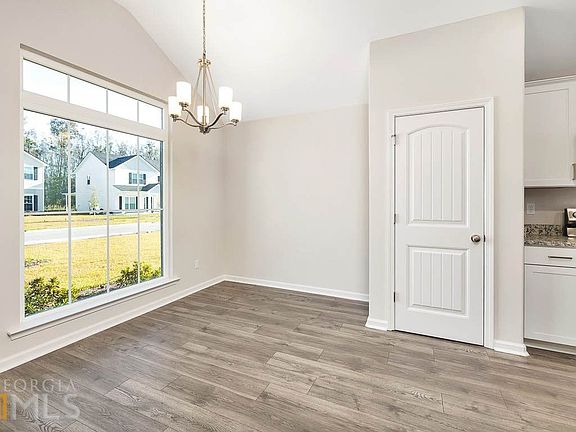 4th image of 233 Daniel Trent Way