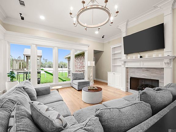 4th image of 30857 Creek Valley Dr