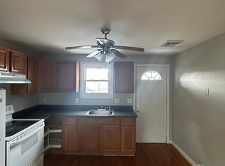 451 Main St #C, East Haven, CT 06512