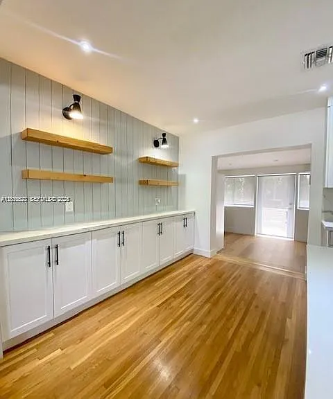 9472 Byron Ave — Photo 4