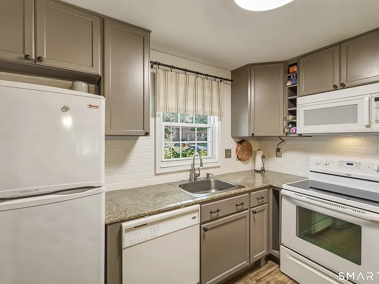 9 Grandview Dr #47B — Photo 10