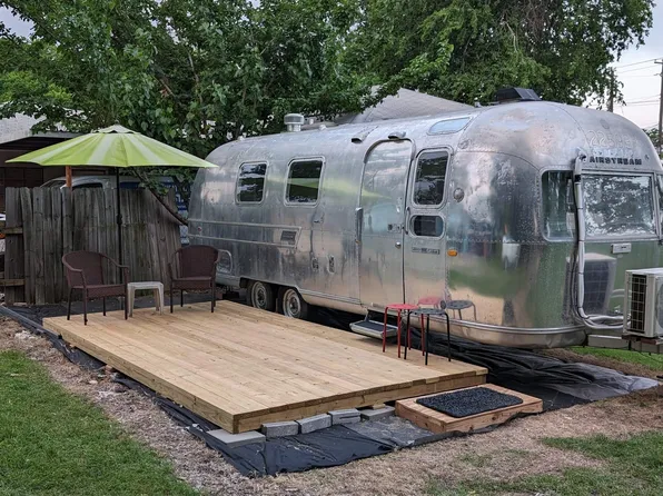 605 Clifford Dr #T, Austin, TX 78745