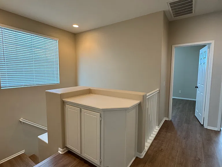 28512 Plymouth Way — Photo 43