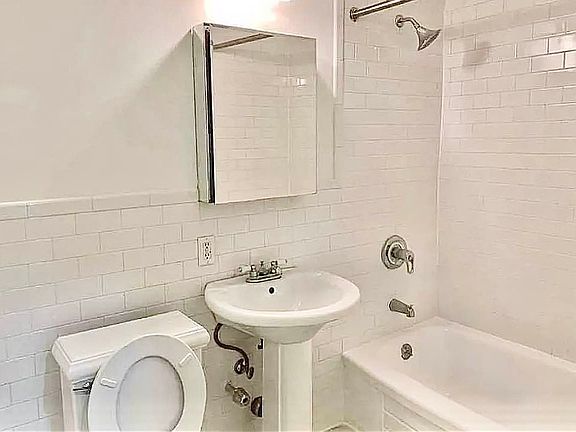 5th image of 328 E 85th St APT 3A