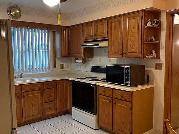 2nd image of 1528 N 21st Ave