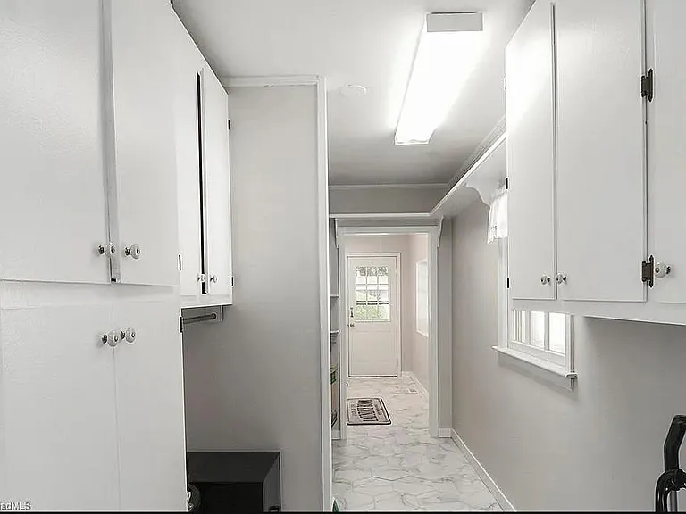 710 S 5th St — Photo 13