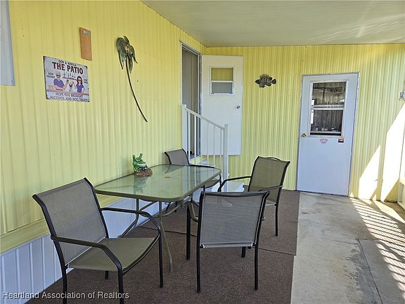 5th image of 31 Pine Aire Cir