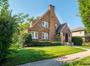 205 Belleplaine Ave, Park Ridge, IL 60068