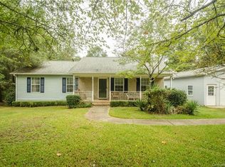 2033 Forest Creek Dr, Rock Hill, SC 29730