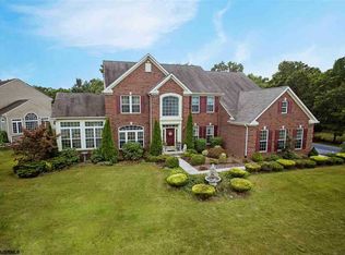 3 Marshall Dr, Egg Harbor Township, NJ 08234