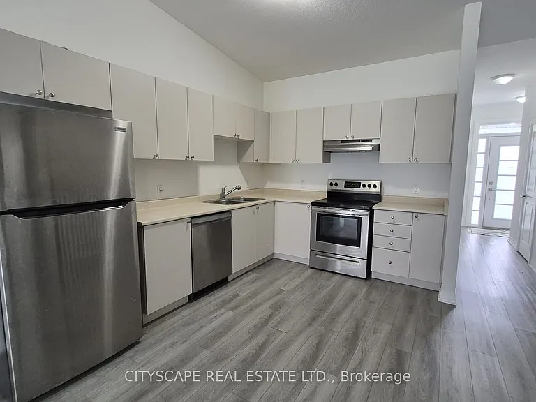 550 Grey St #28 — Photo 14