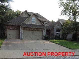 8659 E 104th St, Tulsa, OK 74133