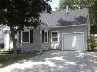 1487 Boyd St, Green Bay, WI 54301