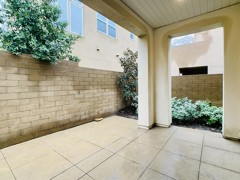 810 Beacon — Photo 21