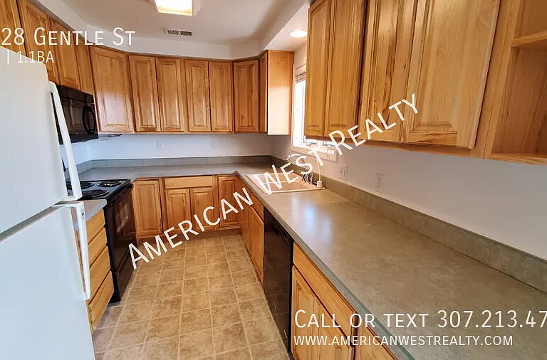 2128 Gentle St — Photo 12