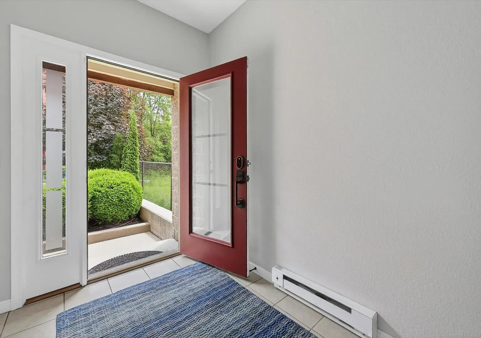 145 S Saint Clair St — Photo 4