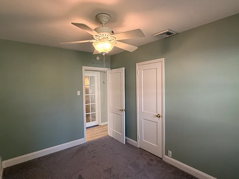 3639 Windsor Dr — Photo 18