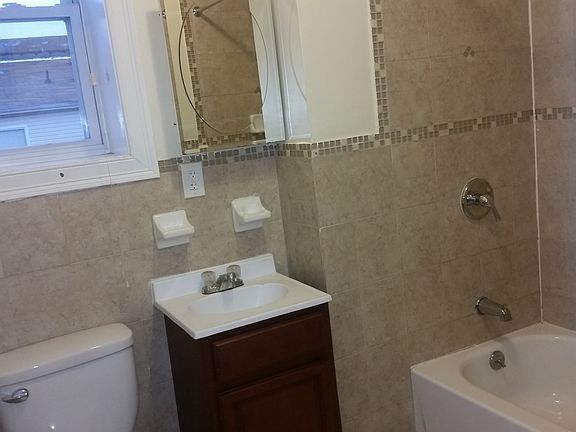 3rd image of 18 Wright Ave #8AA