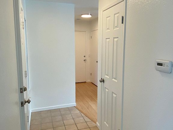 5th image of 401 Wilford Ln