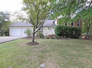 10690 Indian Woods Dr, Montgomery, OH 45242