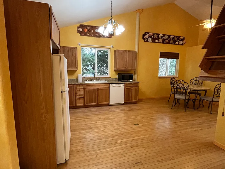 6 Chinook Valley Rd #A — Photo 6