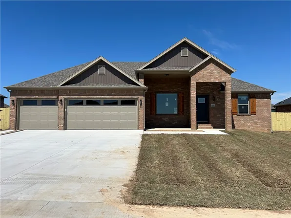 2300 Crane Ave, Pea Ridge, AR 72751