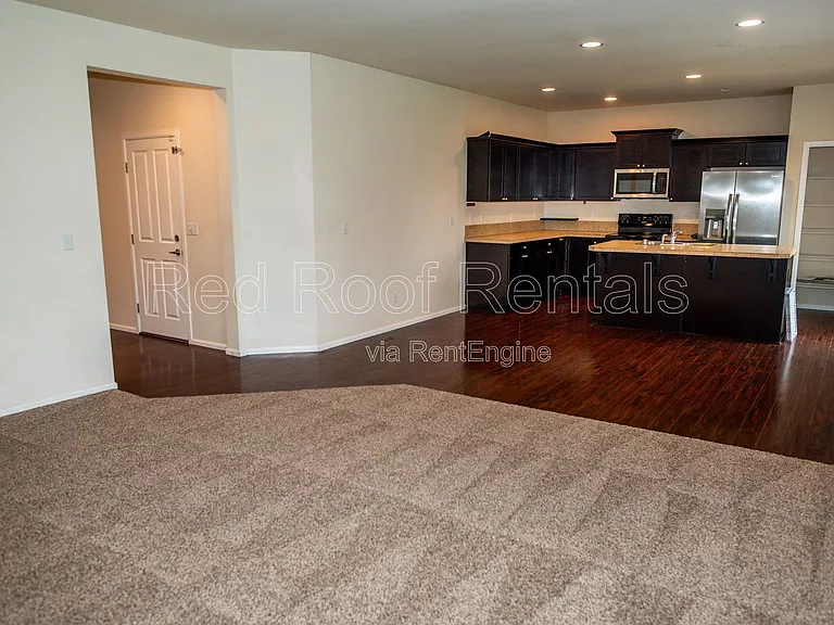 2530 193rd St E — Photo 7