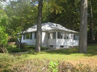 46 Winnebago Rd, Putnam Valley, NY 10579