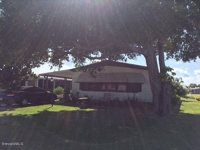1st image of 1032 Waterway Dr