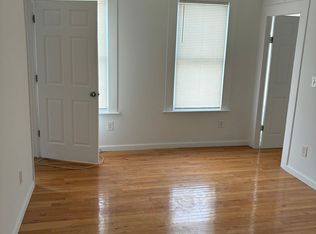 27 Lansing St, Cohoes, NY 12047