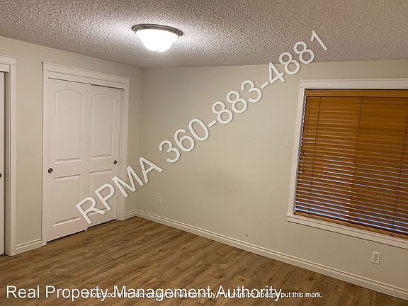 4th image of 5413 NE 34th St Unit 7