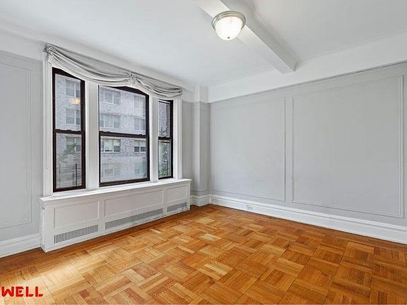 4th image of 35 E 84th St #4D