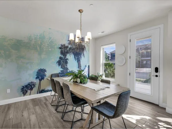 1181 E Farmhouse Dr, Washington, UT 84780