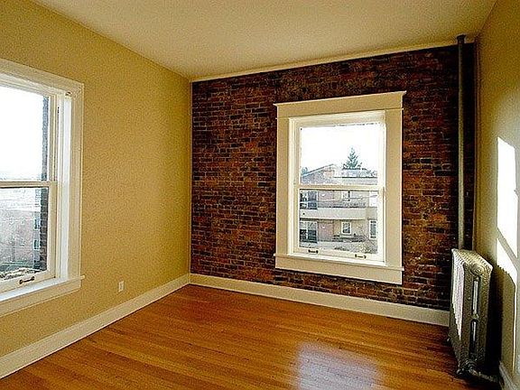 4th image of 115 W Olympic Pl APT A-02