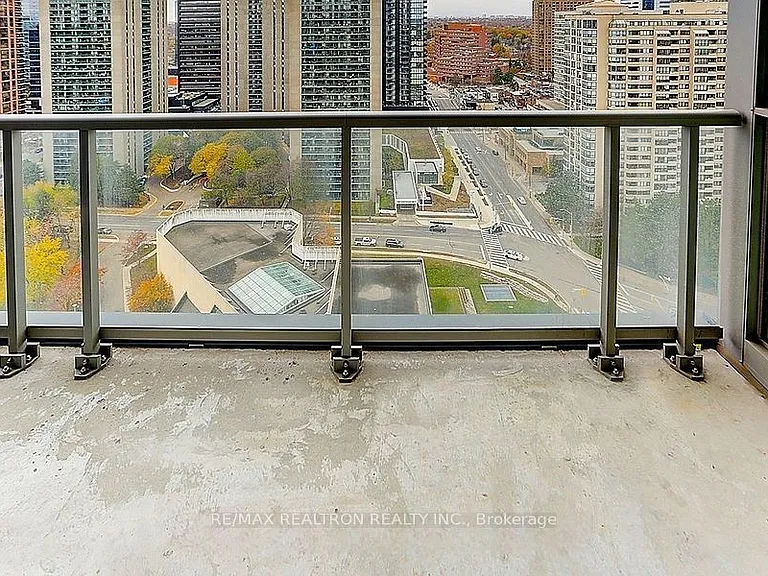 88 Sheppard Ave E #2405 — Photo 31