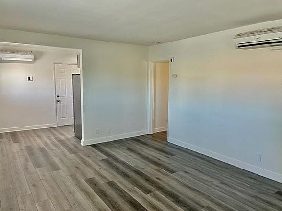 4th image of 36947 Melrose Dr